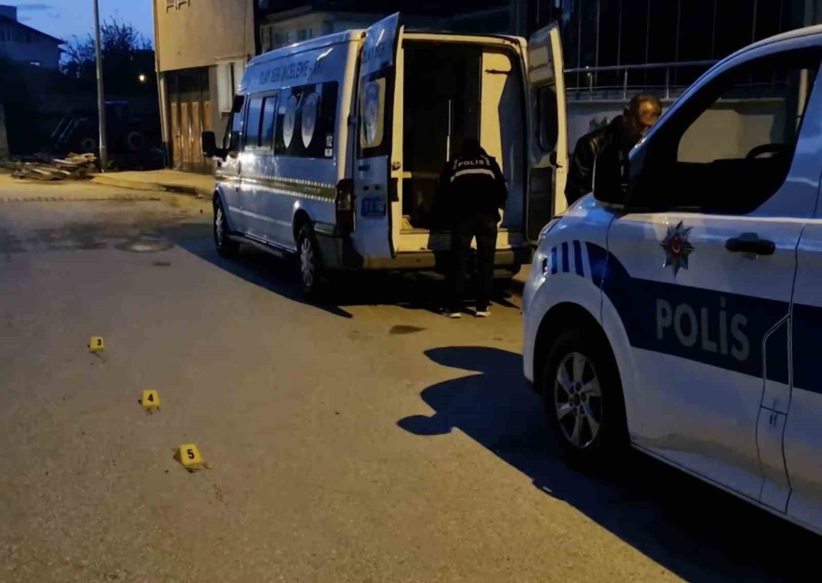 tartistigi sahsi bacagindan bicakladi 1 mieEX1SE