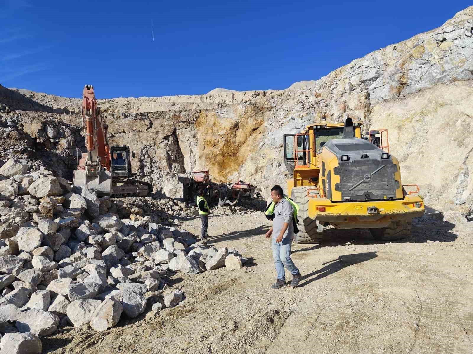 tas ocaginda yasanan is kazasinda yaralanan isci hayatini kaybetti 1 2l11uQZc