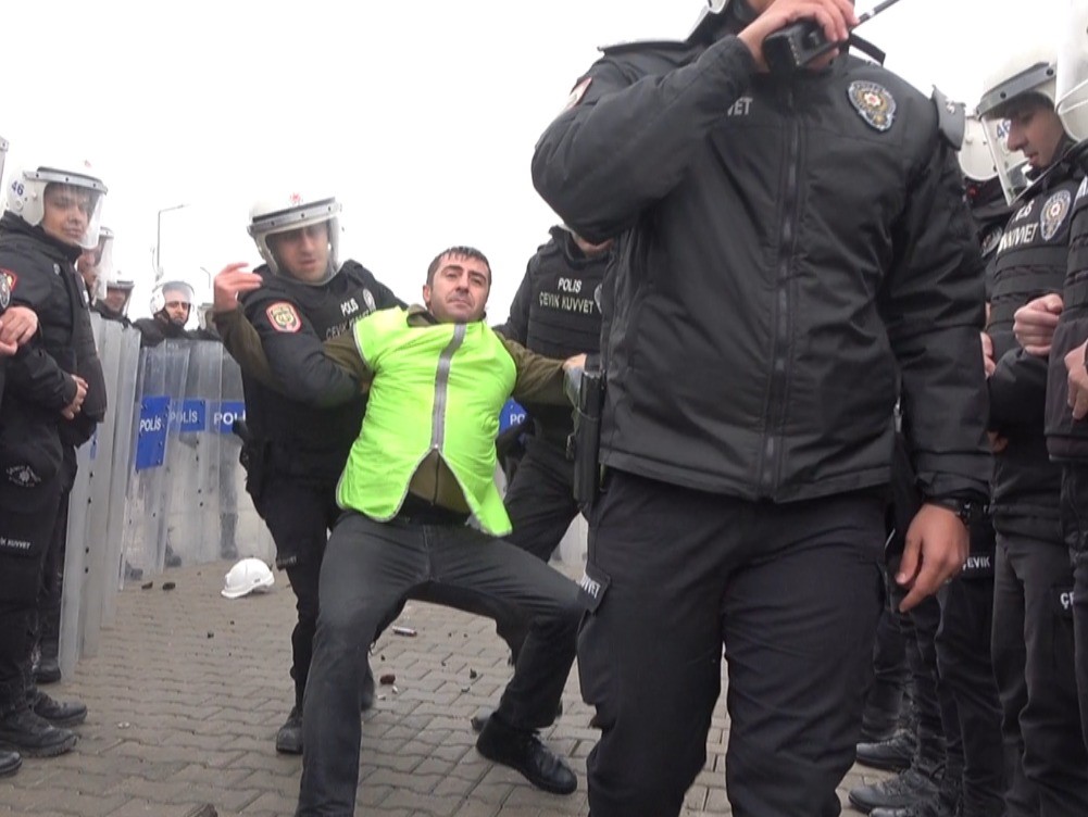 tasli sopali toplumsal olaylara karsi gercegini aratmayan mudahale tatbikati 1 FBilyW5L