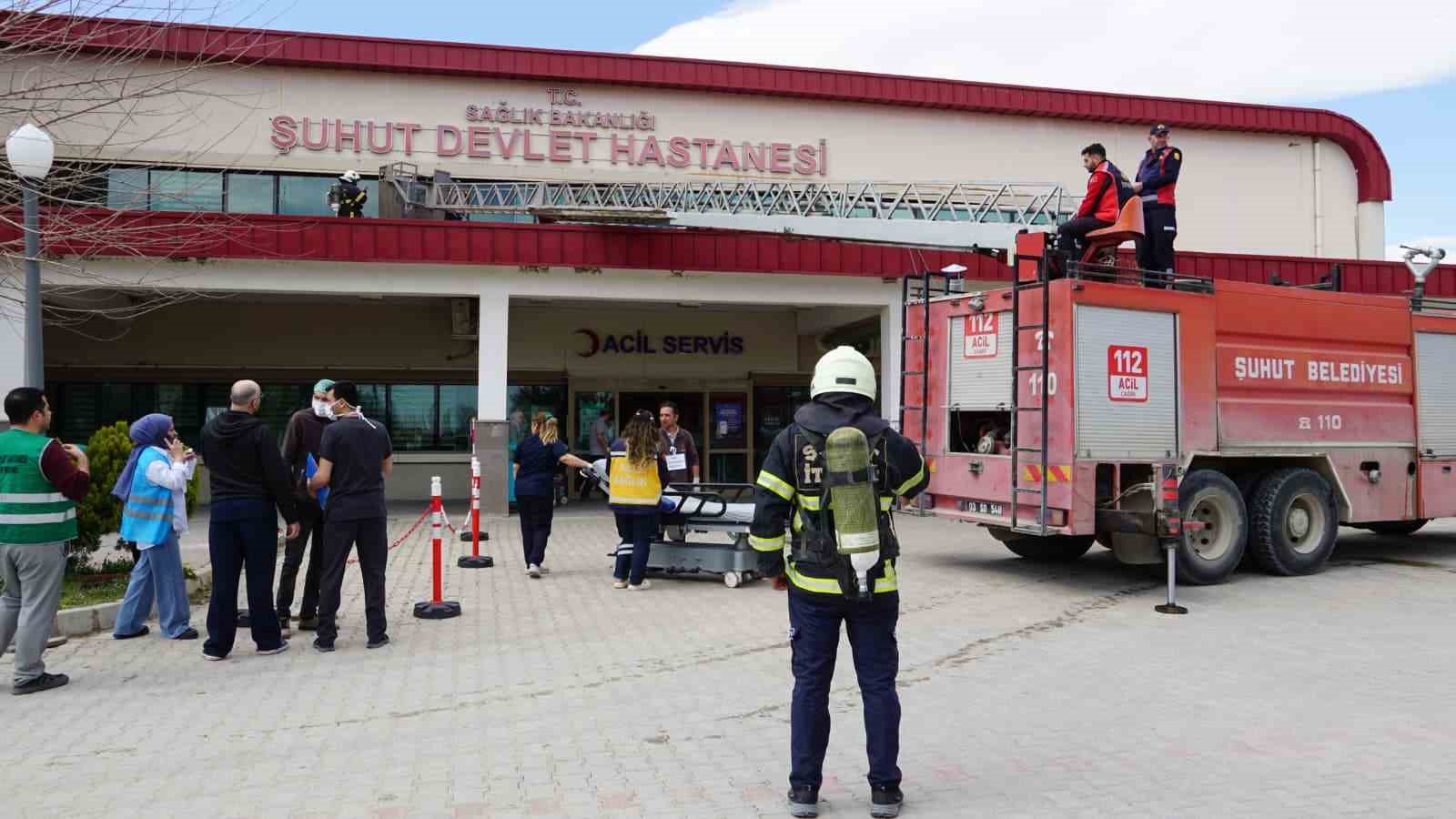 tatbikat icin canli canli tabuta girdi 1 78J1t5Ni
