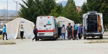 tatbikat-icin-canli-canli-tabuta-girdi-cfgiUP1f.jpg