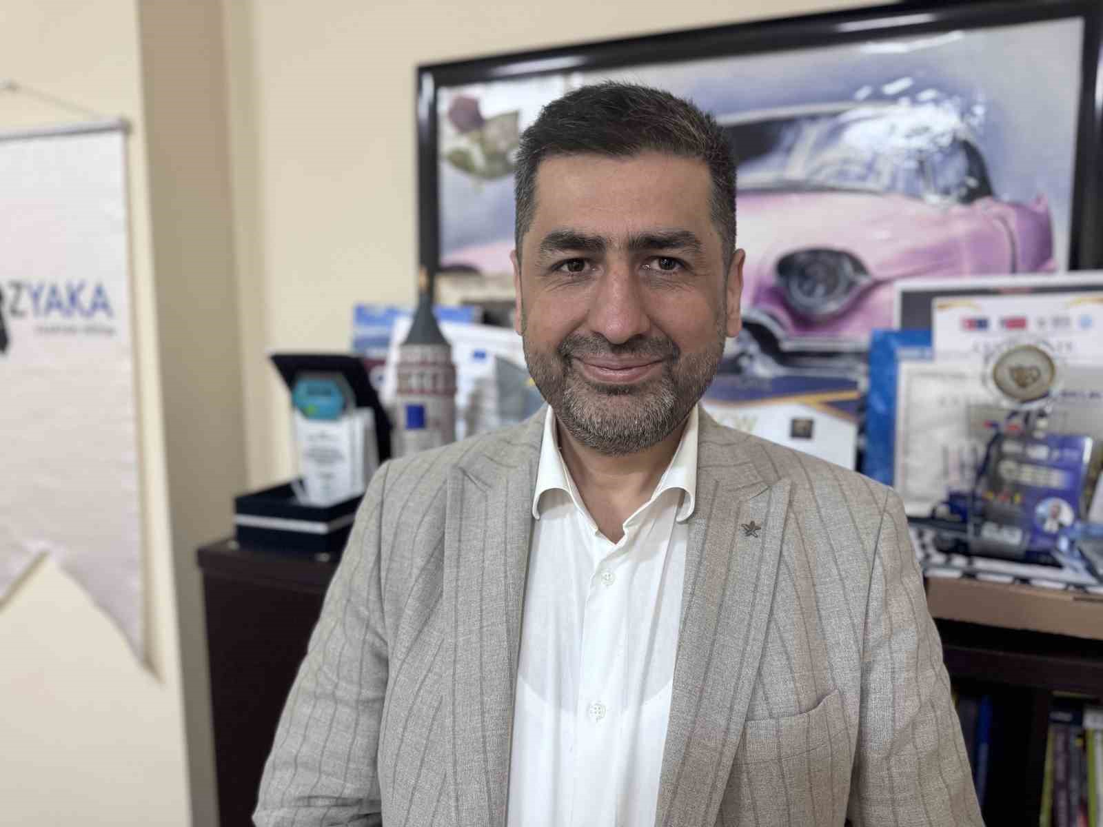 tatil fotograflari hirsiz cekiyor 0