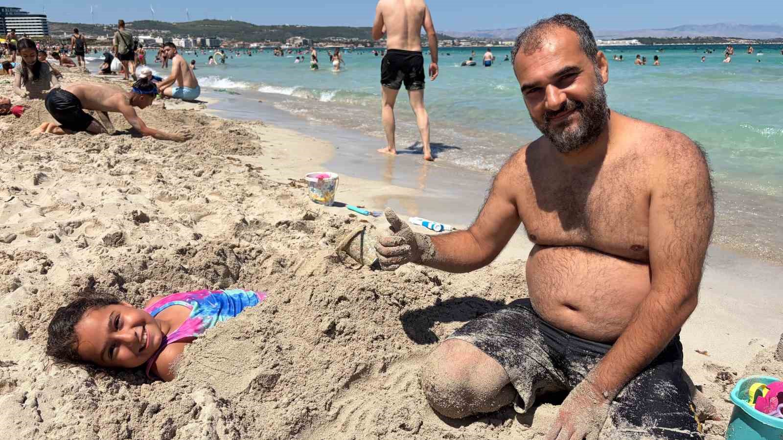 tatilciler hafta sonu cesmenin keyfini cikardi 5 qHyqmQZb