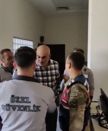 tatvan-devlet-hastanesinde-beyaz-kod-tatbikati-gerceklestirildi-Ih2jk8ad.jpg