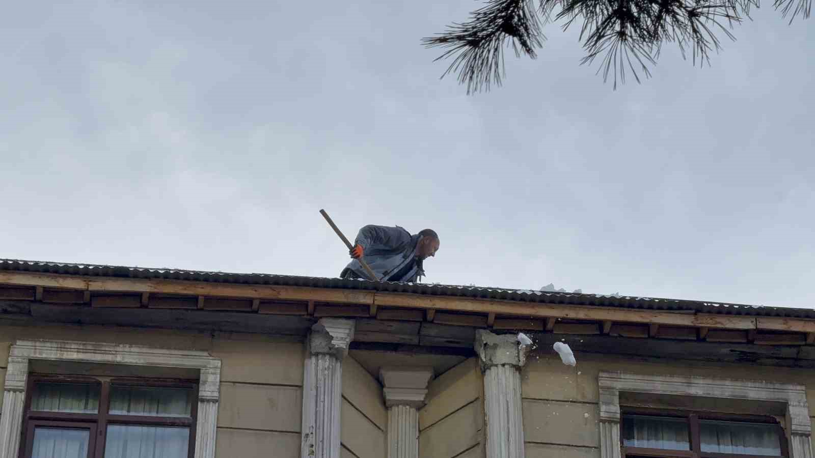 tatvanda catilardaki kar ve buz kutleleri tehlike saciyor 1 3uaUPY6Y