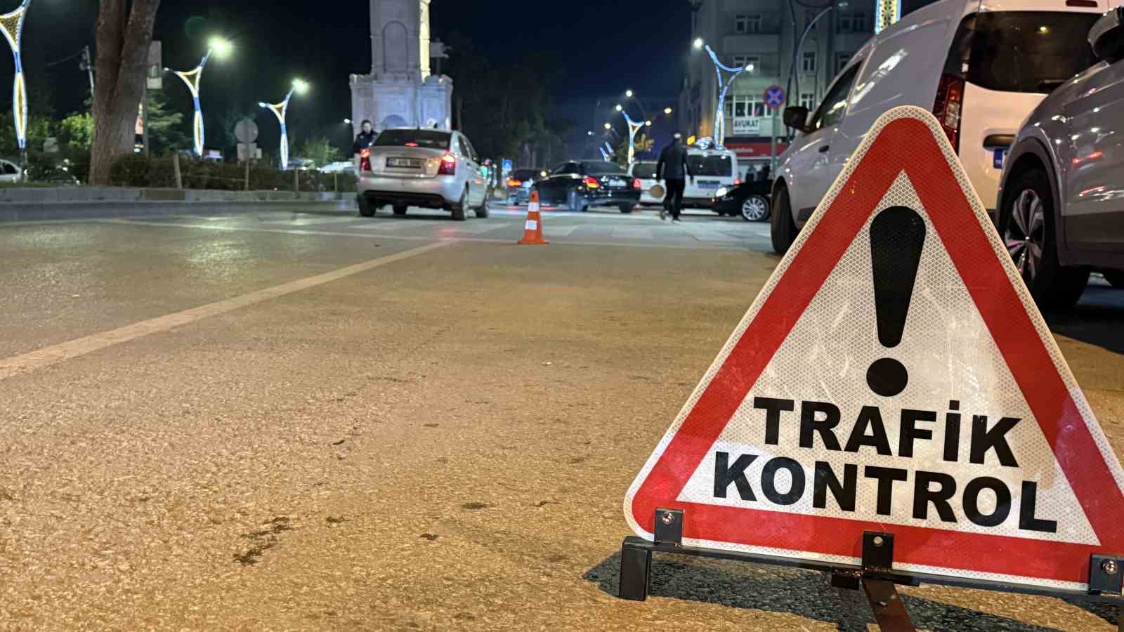tatvanda jandarma ve polisten ortak asayis uygulamasi 1 lD3WCGf2