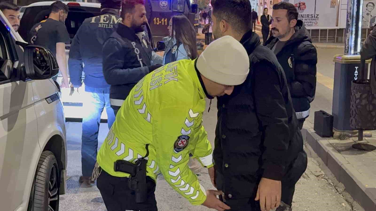 tatvanda jandarma ve polisten ortak asayis uygulamasi 6
