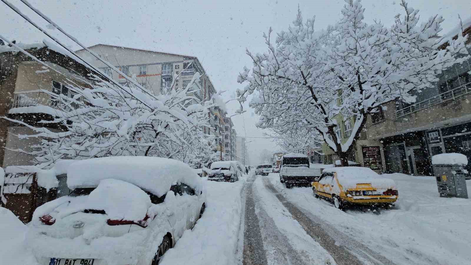 tatvanda kar kalinligi 1 metreye ulasti 2 9b7ViRM3