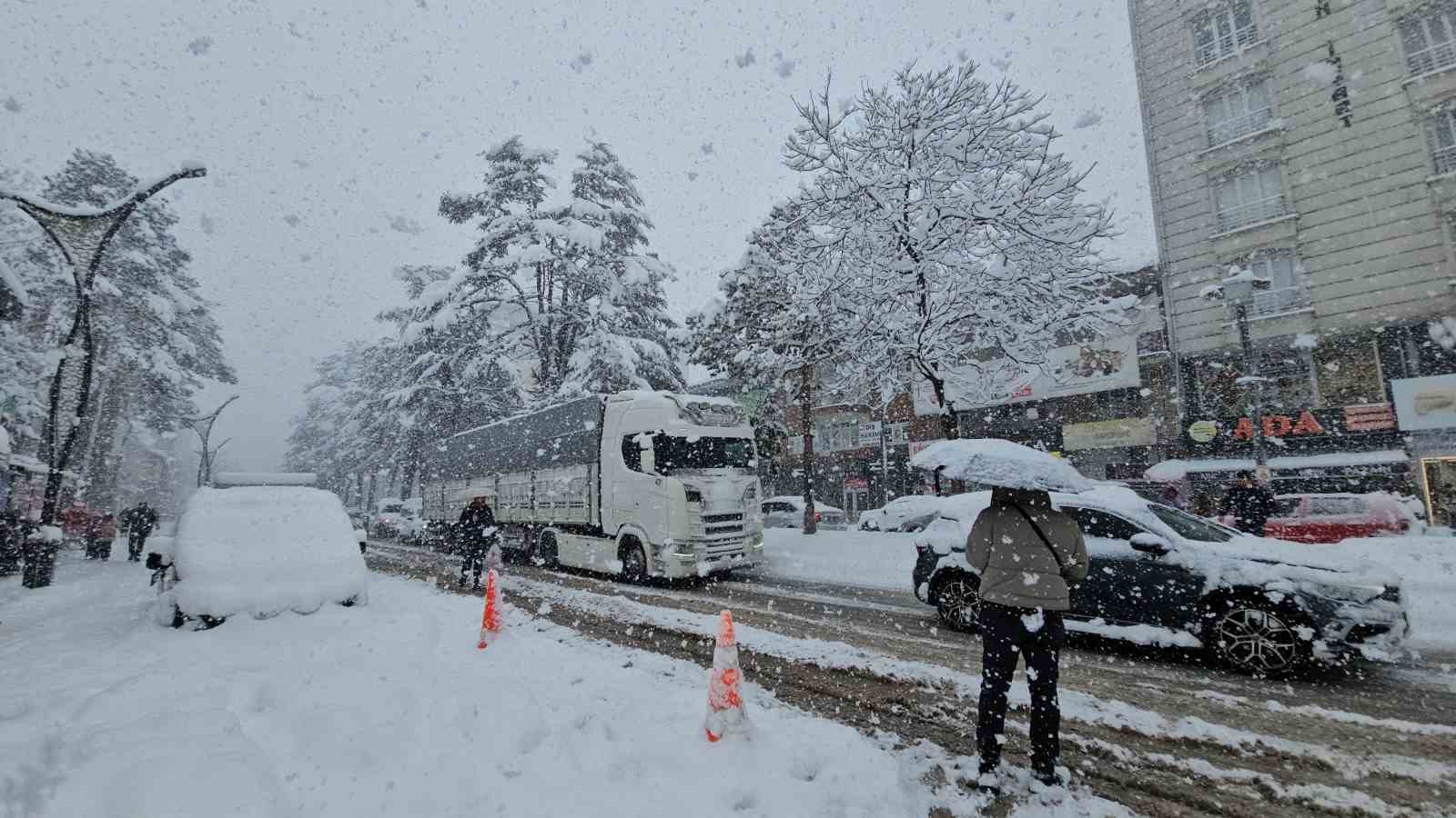 tatvanda kar kalinligi 1 metreye ulasti 4