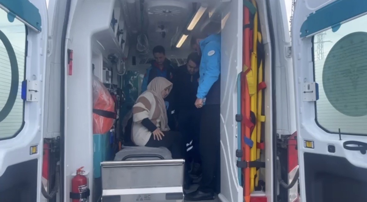 tatvanda rahatsizlanan hasta paletli ambulansla kurtarildi 1 y2ZJ4hgt