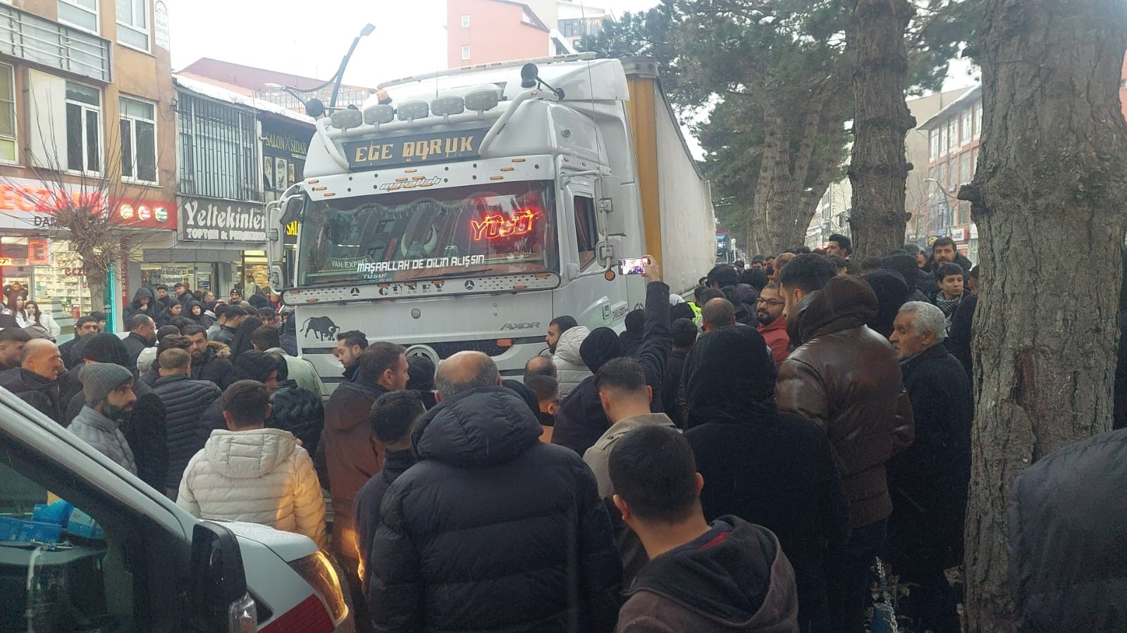 tatvanda tirin carpmasi sonucu bir kisi hayatini kaybetti 1 9QY3tC4P