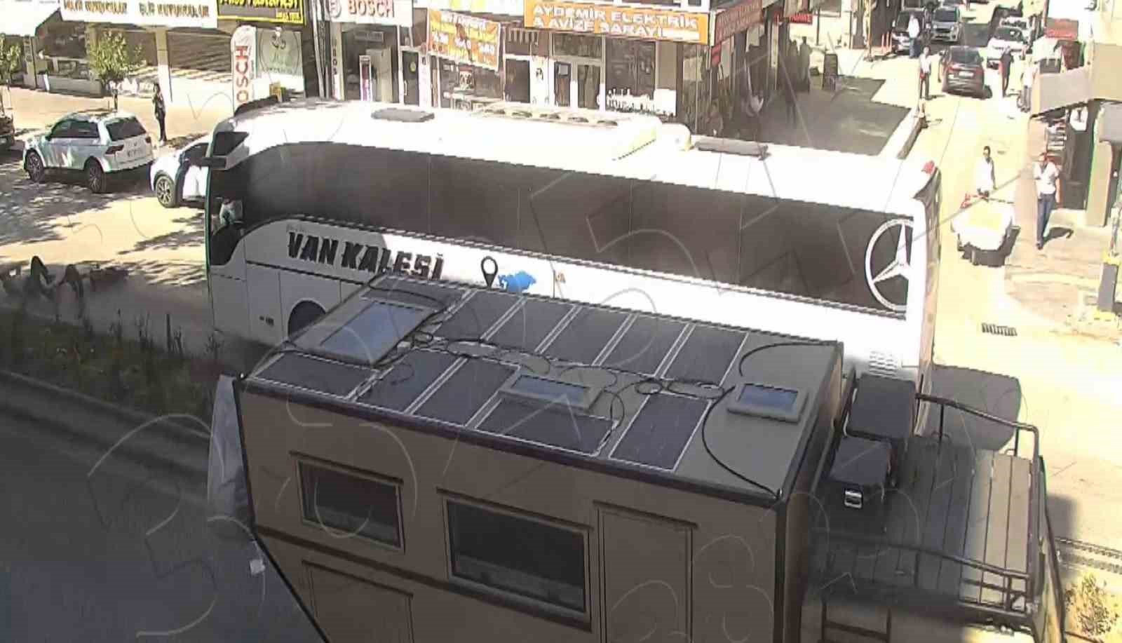 tatvanda trafik kazalari kamaraya yansidi 1 ZqLQ4HLv
