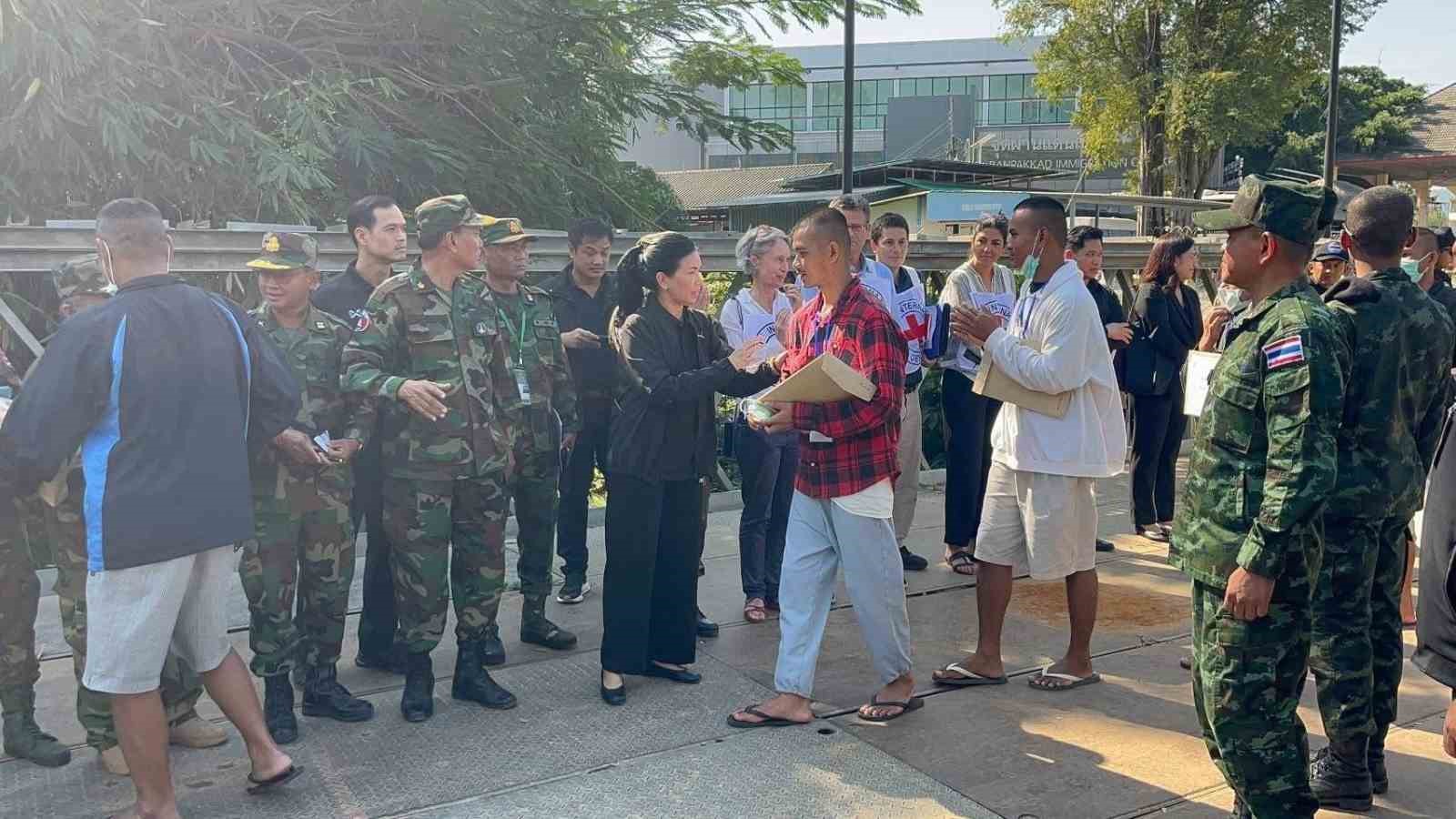 tayland ateskes kapsaminda 18 kambocyali askeri serbest birakti 5 NWyRT4CG