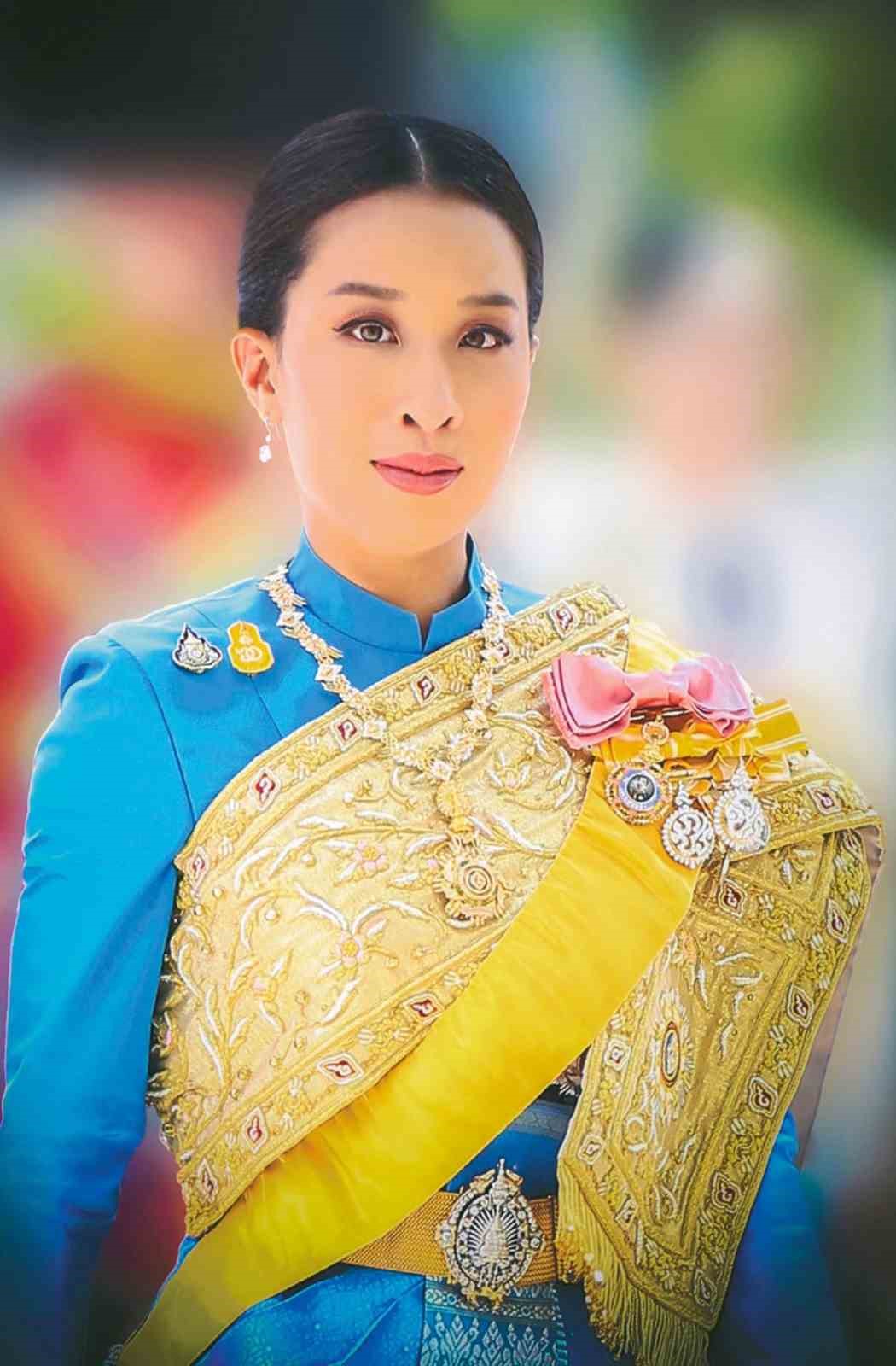 tayland kralinin kizi 4 yillik koma surecinin ardindan 47 yasinda hayatini kaybetti 3 HOVMFHzY