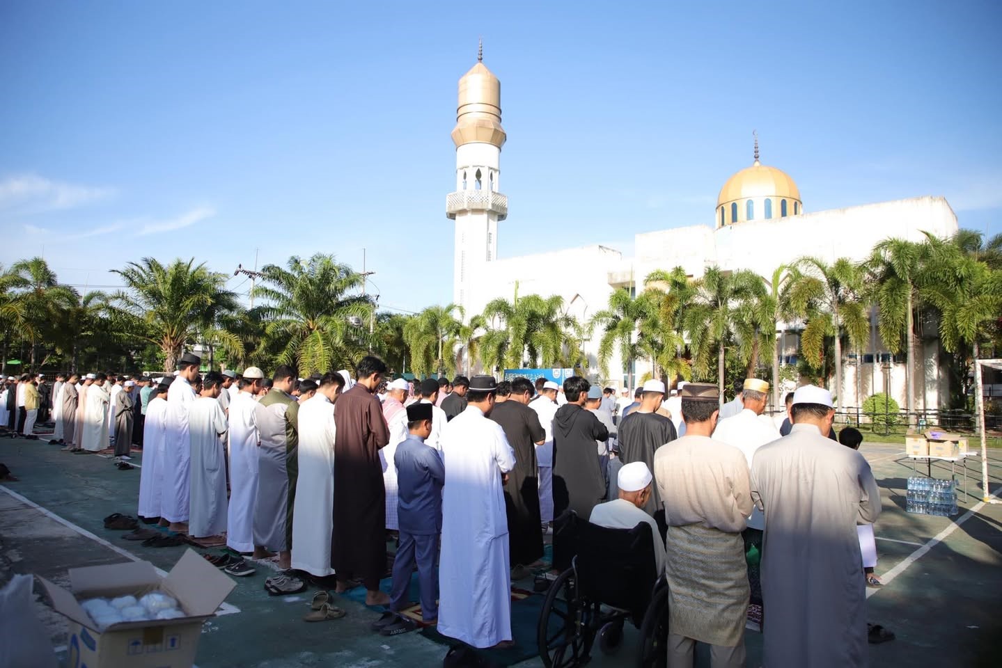 Tayland’da binlerce Müslüman Kurban Bayramı namazında bir araya geldi 6 taylandda binlerce musluman kurban bayrami namazinda bir araya geldi 2 dXTGZgXH