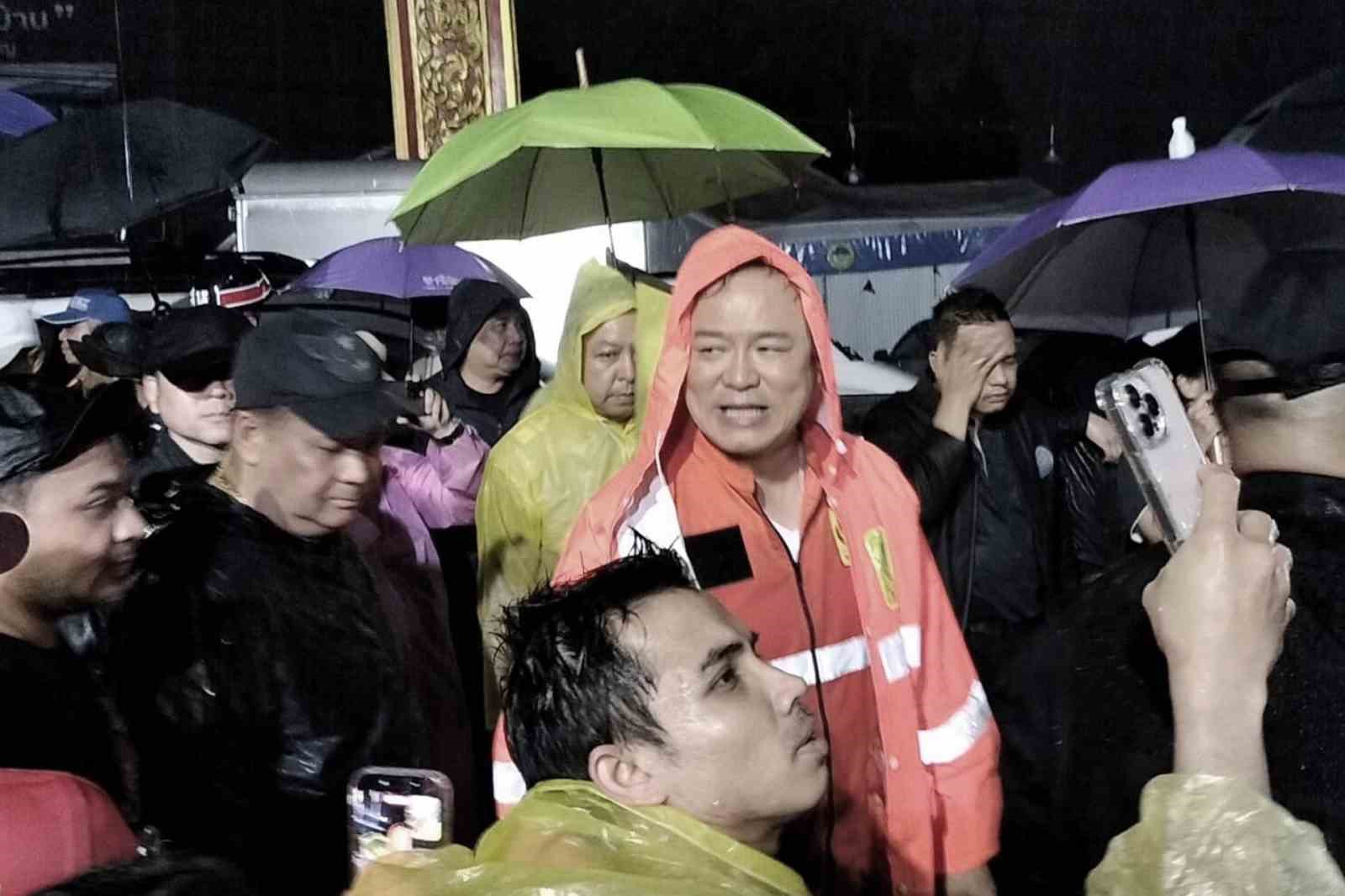 taylandda sel ve toprak kaymasi 18 olu 12 yarali 3 ZdOuPJes