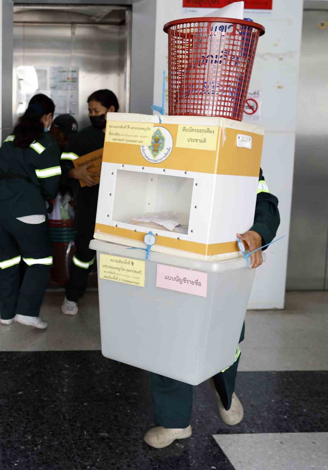 taylandda yaklasik 53 milyon secmen kritik secim icin sandik basina gidecek 6 NKee73lf