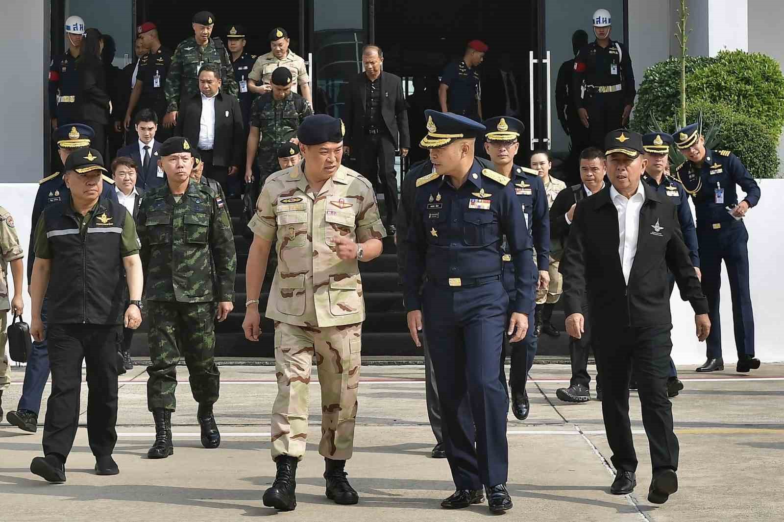 taylanddan kambocya ile ateskesin askiya alinmasinin ardindan sinirda tam hazirlik ilani 0 19Wuynjw