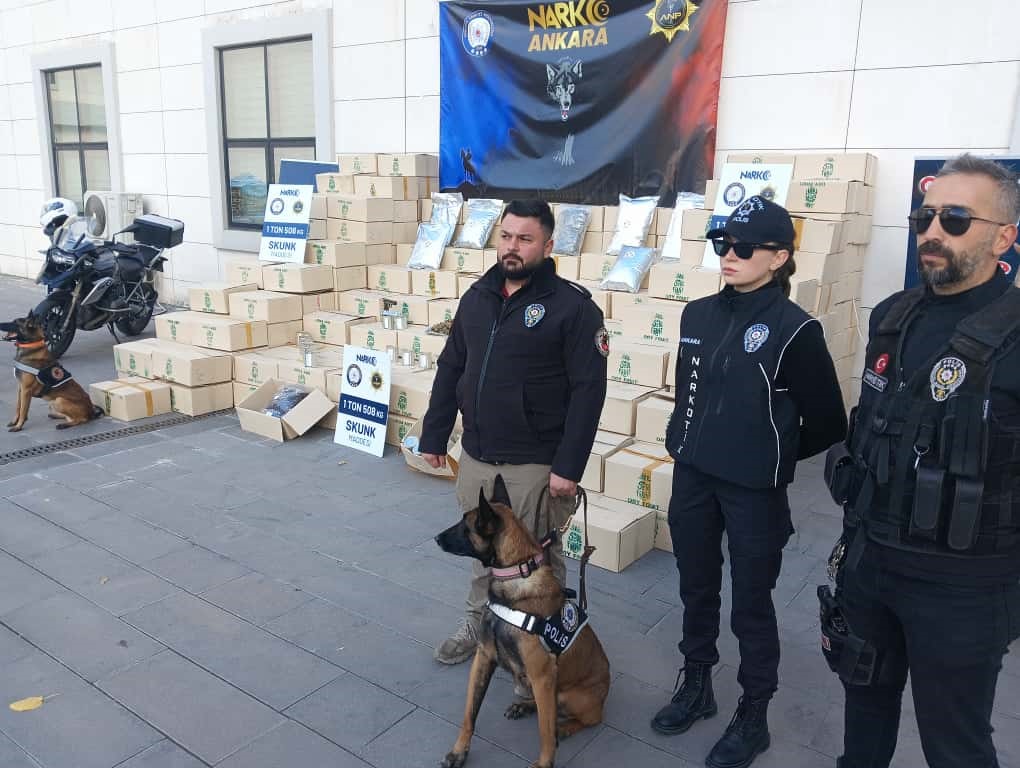 taylanddan turkiyeye 1 bucuk tonluk skunk sevkiyati narkotik polisine takildi 1 uPYlGQtq