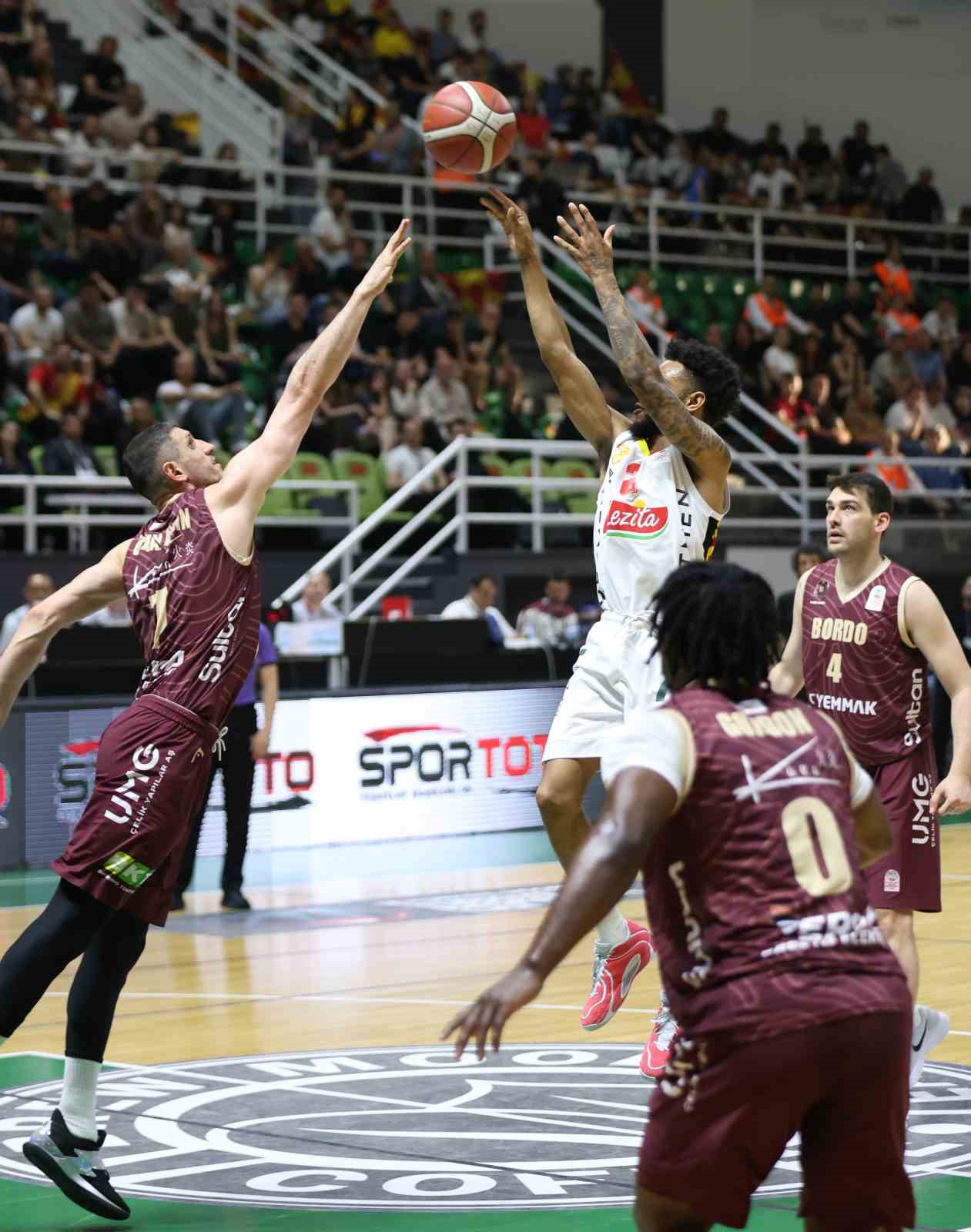 tbl play off yari final goztepe basketbol 73 parmos bordo bk 71 2 fXbCQrOH