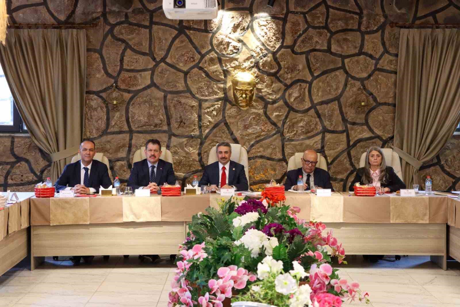 tbmm alt komisyonu izmirdeki cezaevlerini inceledi 0