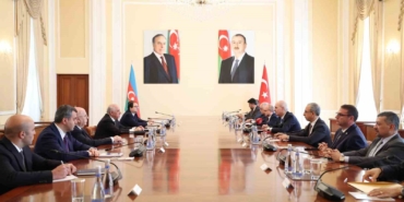 tbmm-baskani-kurtulmus-azerbaycan-basbakani-esedov-ile-gorustu-gIPdd4P6.jpg