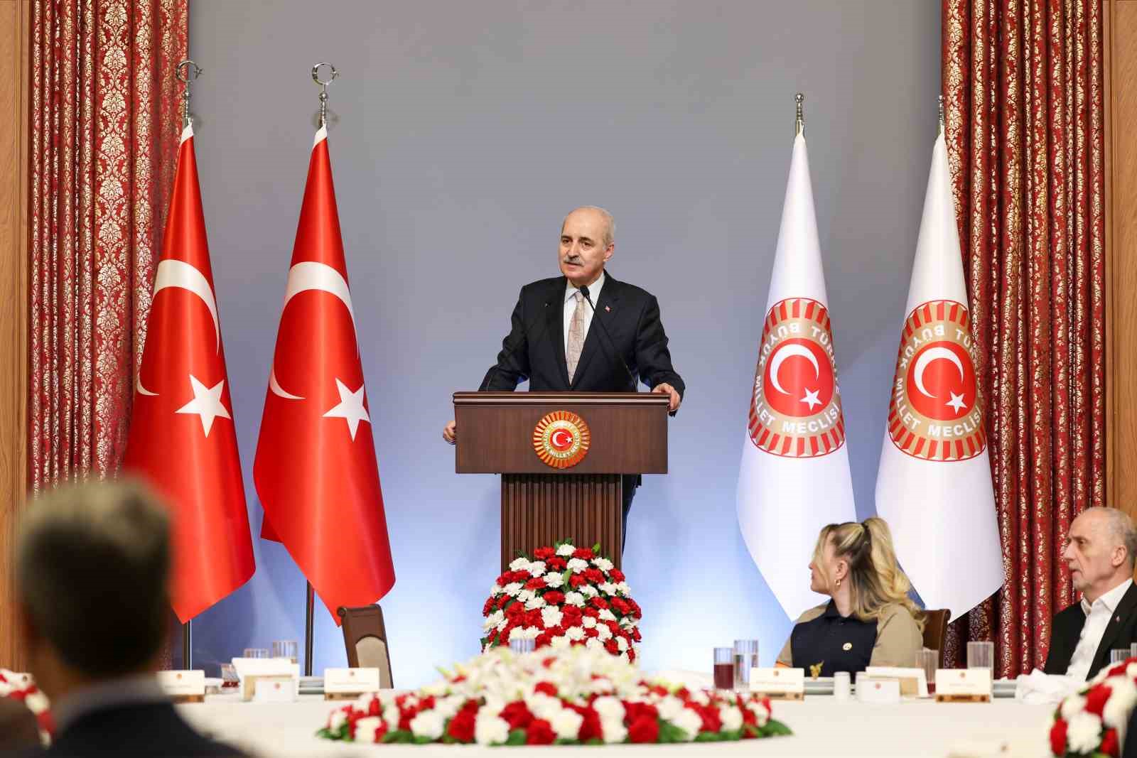 TBMM Başkanı Kurtulmuş: "Birilerinin bölüp parçaladığı bu coğrafyayı derleyip toparlamak bizim milletimize düşer, Türkiye’ye düşer" 9 tbmm baskani kurtulmus birilerinin bolup parcaladigi bu cografyayi derleyip toparlamak bizim milletimize duser turkiyeye OU2eZdlB