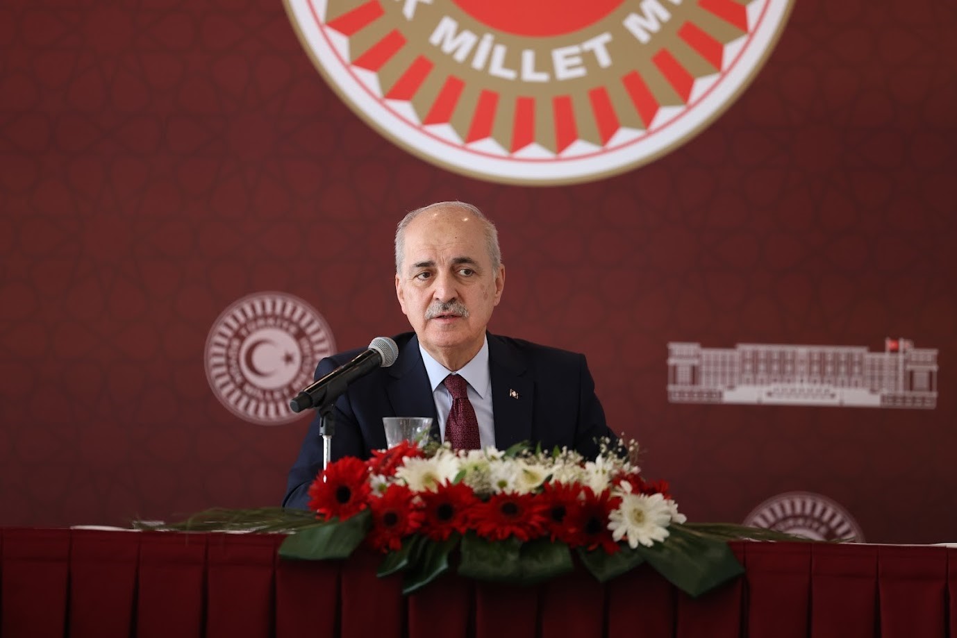 tbmm baskani kurtulmus dunyadaki catisma modellerini kiyasladigimizda turkiye cok hizli bir sekilde bu noktaya 52cOEs4J