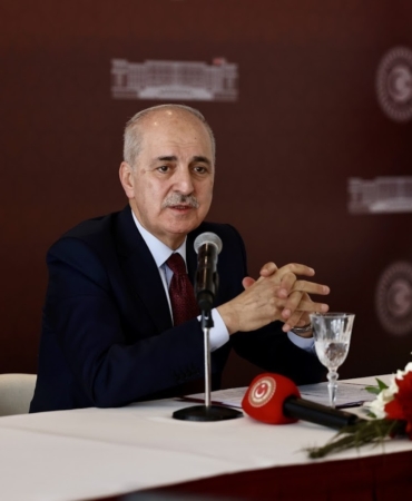 tbmm-baskani-kurtulmus-dunyadaki-catisma-modellerini-kiyasladigimizda-turkiye-cok-hizli-bir-sekilde-bu-noktaya-cqtYB2K2.jpg