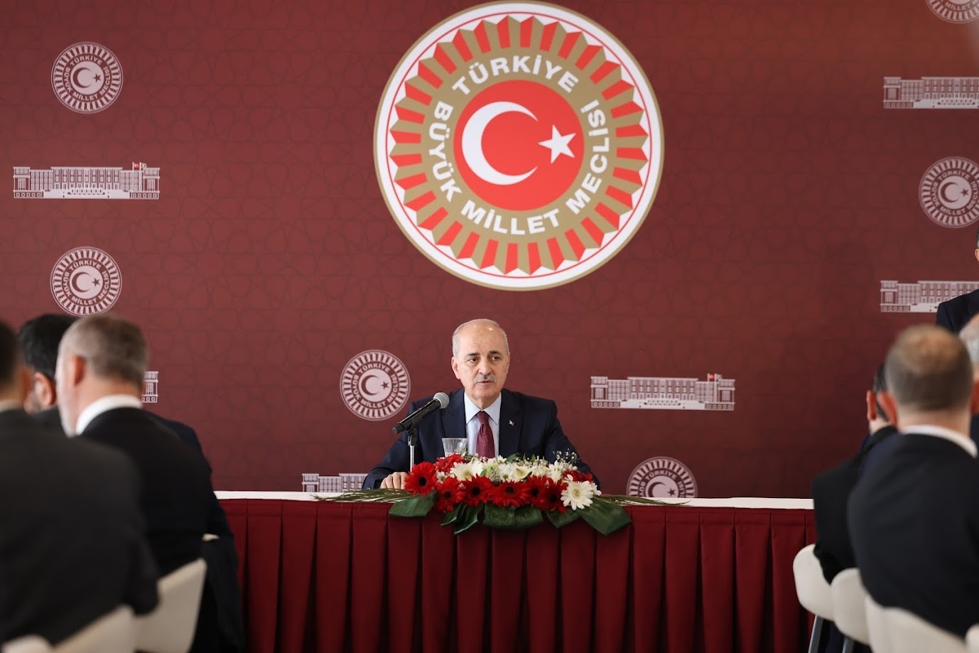 tbmm baskani kurtulmus dunyadaki catisma modellerini kiyasladigimizda turkiye cok hizli bir sekilde bu noktaya wHyEDf6j