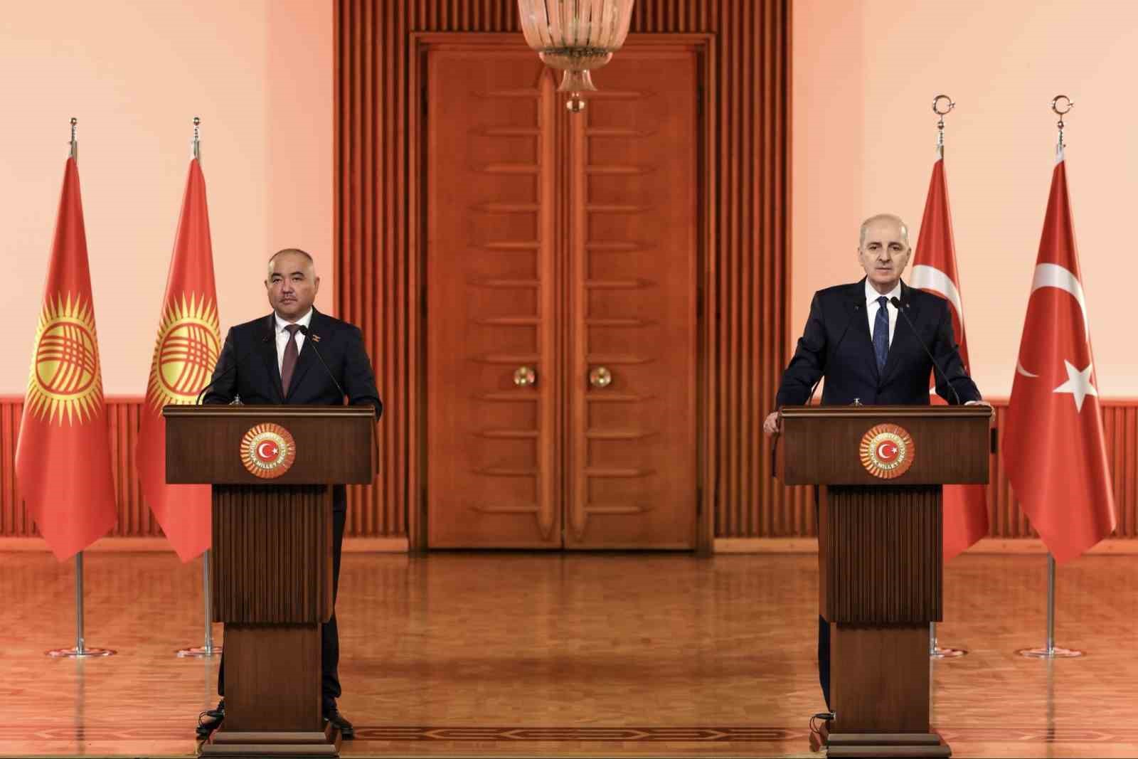 TBMM Başkanı Kurtulmuş: "İlk raporlara baktığımız zaman partiler arasında çok kolay uzlaşılacak bir zemin görünmüyor" 5 tbmm baskani kurtulmus ilk raporlara baktigimiz zaman partiler arasinda cok kolay uzlasilacak bir zemin