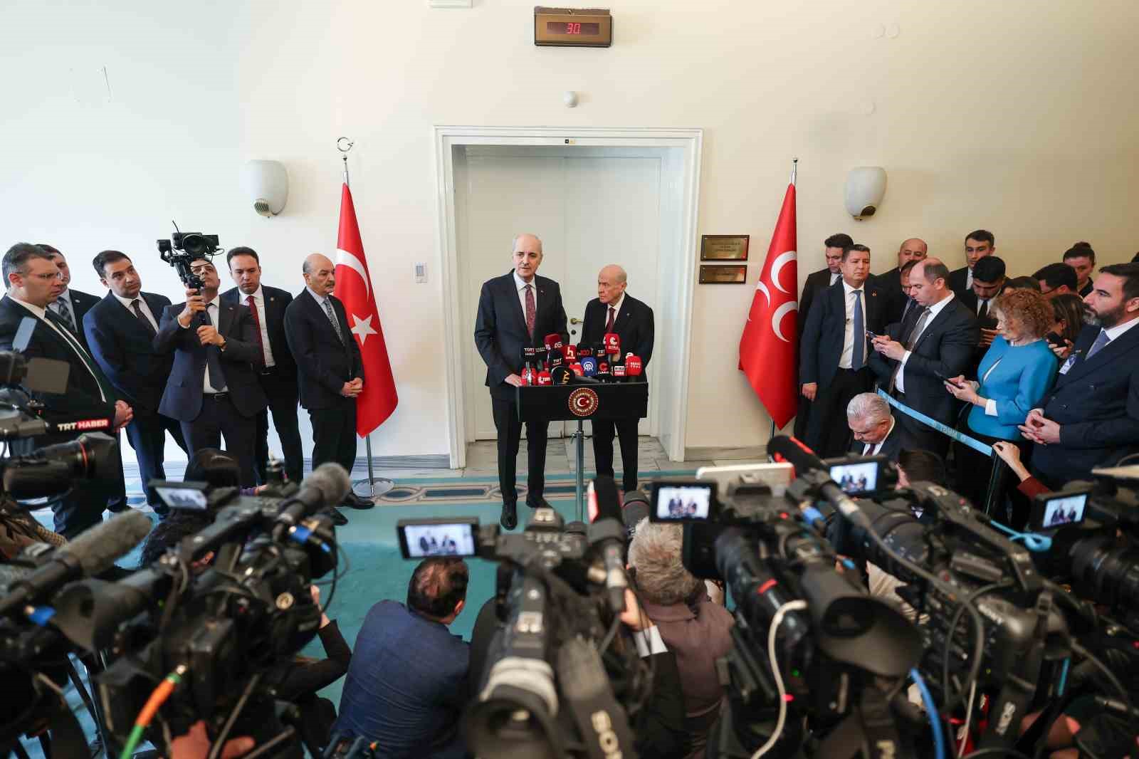 tbmm baskani kurtulmus mhp lideri bahceliyi ziyaret etti 0