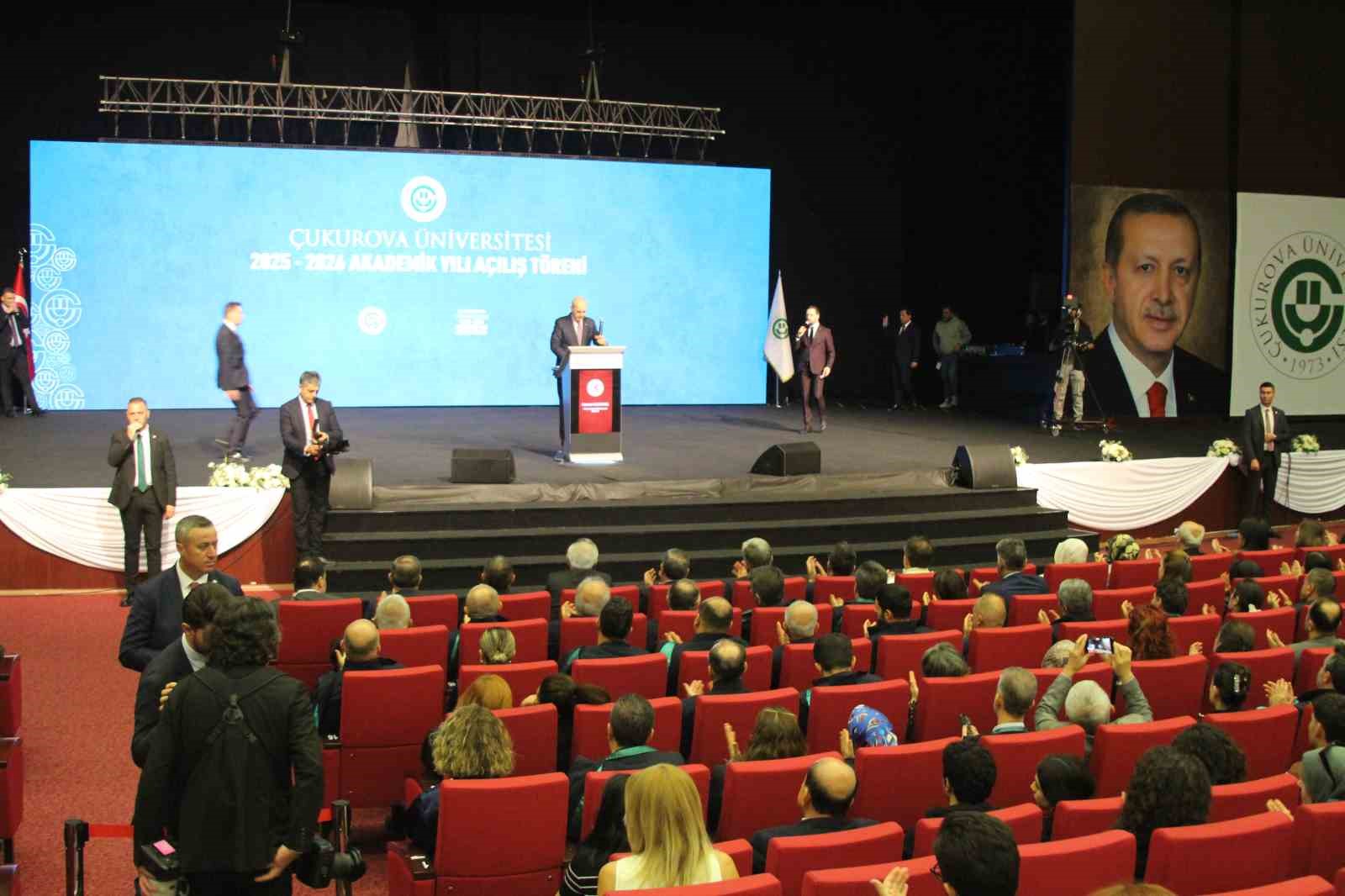 tbmm baskani kurtulmus terorsuz turkiyeyle birlikte terorsuz bir bolgeyi kurarak butun halklarin ayni safta ILAdn8MR
