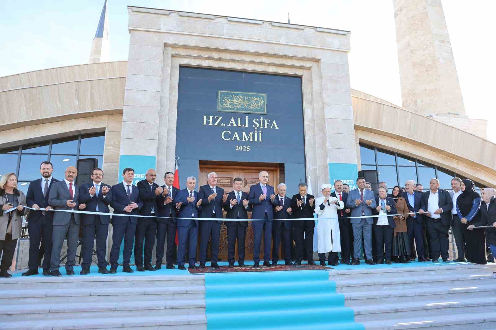 TBMM Başkanı Kurtulmuş: "Türkiye’nin her yerinde sadece kardeşlik türküleri söylenecektir" 8 tbmm baskani kurtulmus turkiyenin her yerinde sadece kardeslik turkuleri soylenecektir 4 BEufupRv
