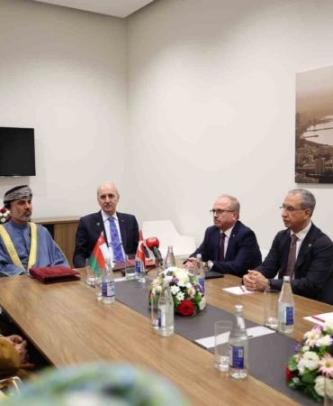 tbmm-baskani-kurtulmus-umman-sura-meclisi-baskani-al-maawali-ile-gorustu-yHBur36t.jpg
