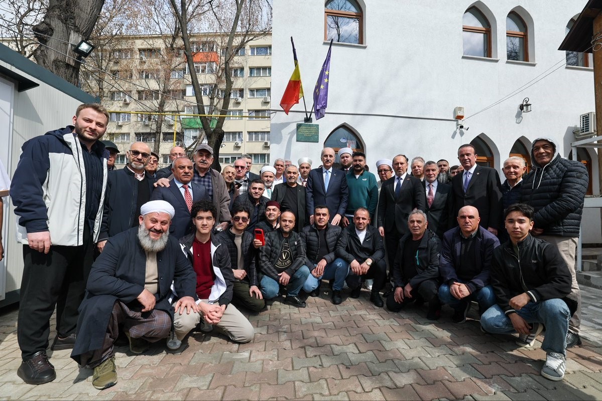 tbmm baskani kurtulmustan bukreste carol hunchiar camiine ziyaret 3 ih86IOnJ