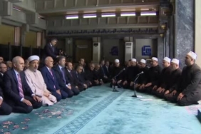 İçişleri Bakanı Çiftçi, Karşıyaka Mezarlığı’nda şehitliği ziyaret etti 2 thumbnail