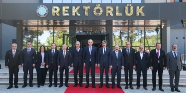 tbmm-baskani-numan-kurtulmus-bursa-valiligini-ziyaret-etti-bjaIsGGB.jpg