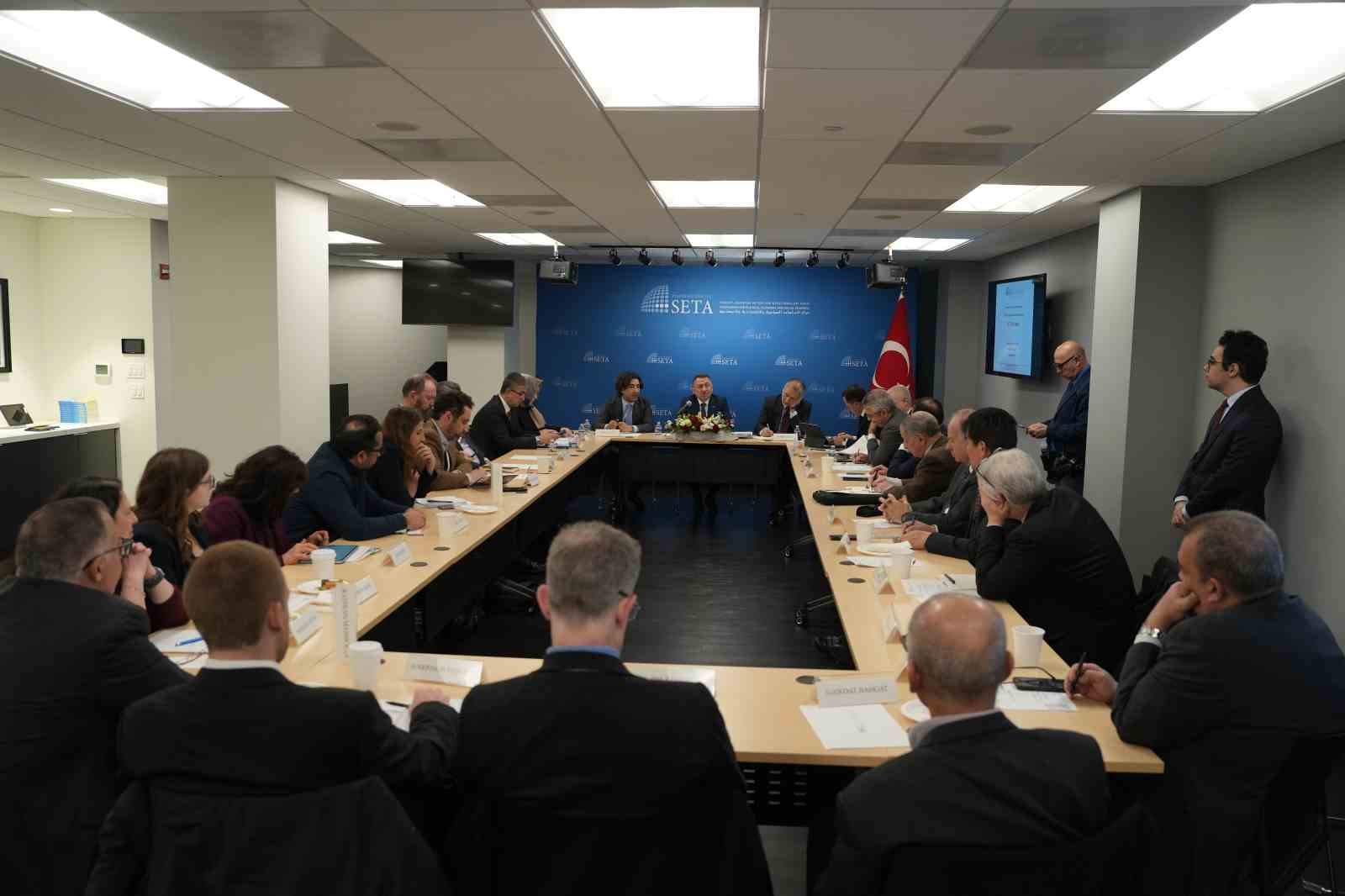 tbmm disisleri komisyonu baskani oktay abdde dusunce kuruluslari uzmanlariyla bir araya geldi 6 jD7eihbq