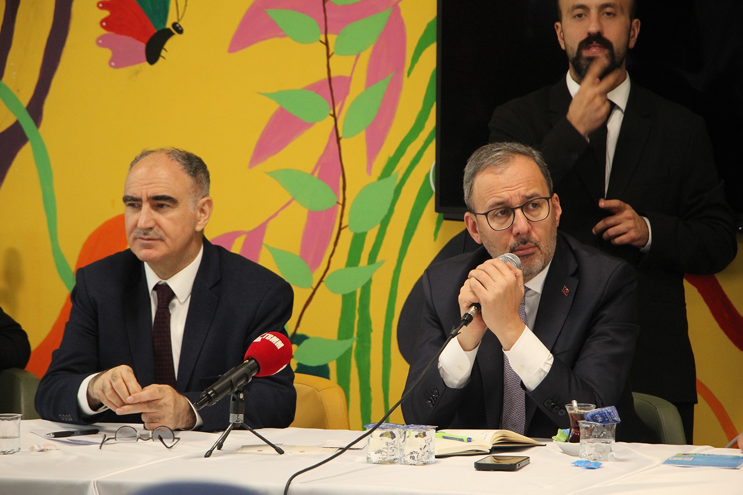 tbmm engelli bireyler komisyonu kula genclik kampinda engelliler ve aileleriyle bulustu 6 Xnd93hU7
