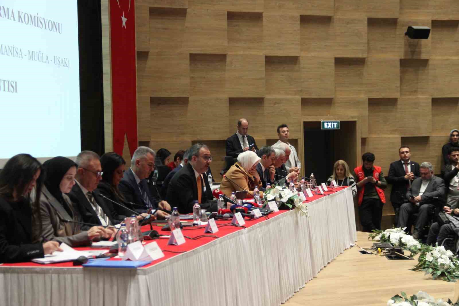 tbmm engelli bireylerin sorunlarini arastirma komisyonu baskani kasapoglu bolge toplantilarimizin temel amaci genis cerceveden MIpLRSB1