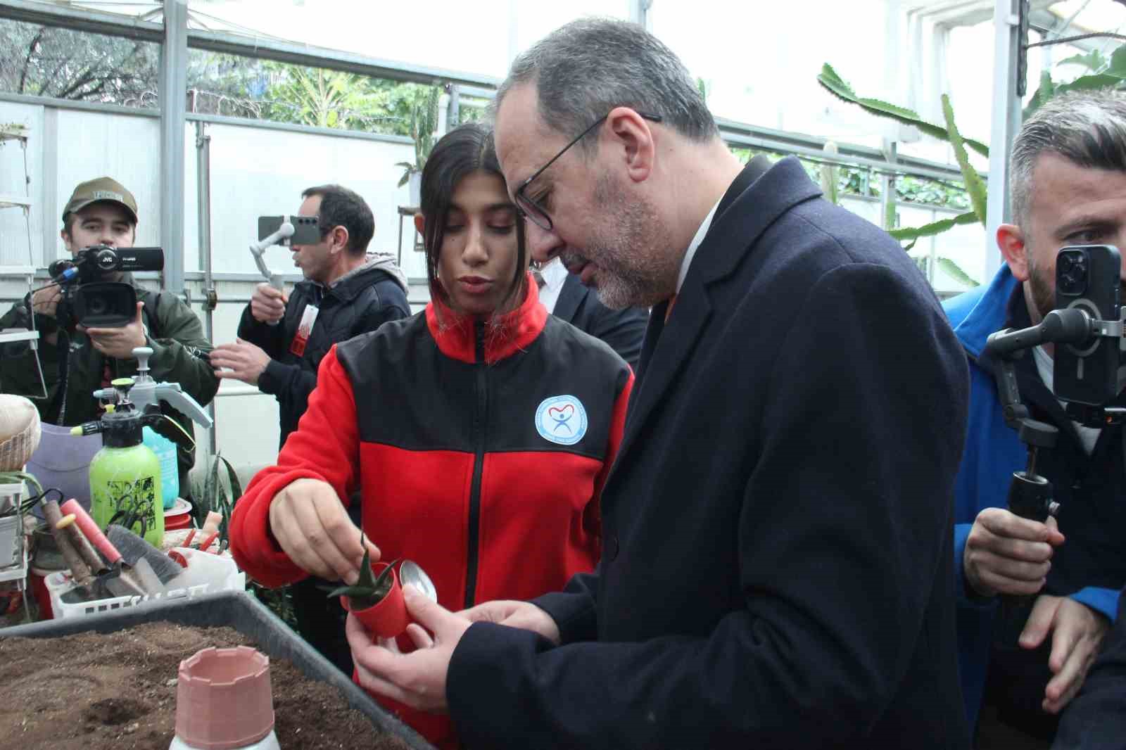 tbmm engelli bireylerin sorunlarini arastirma komisyonu izmirde 0 jHpVF7cy