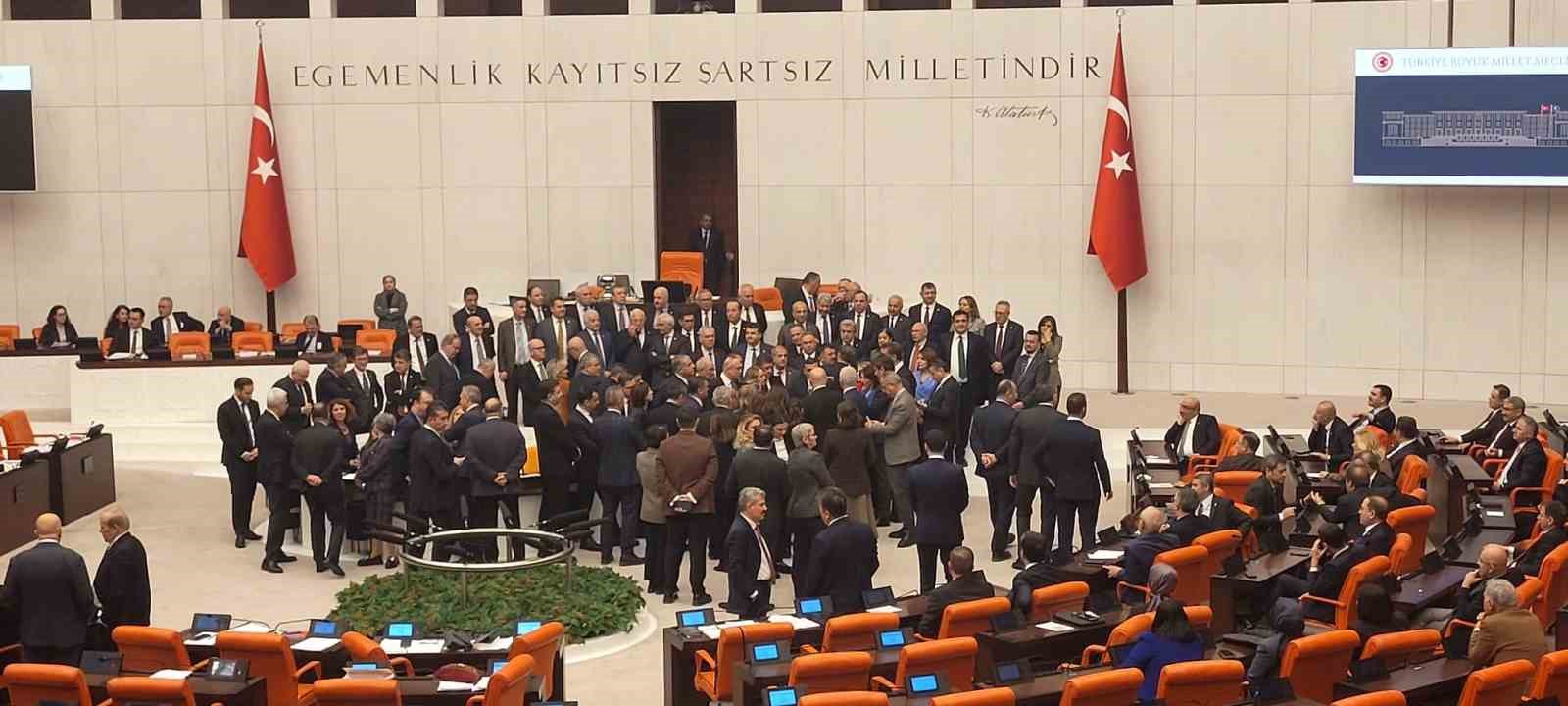 tbmm genel kurulunda oy pusulasi gerginligi 0 EacVdR8g