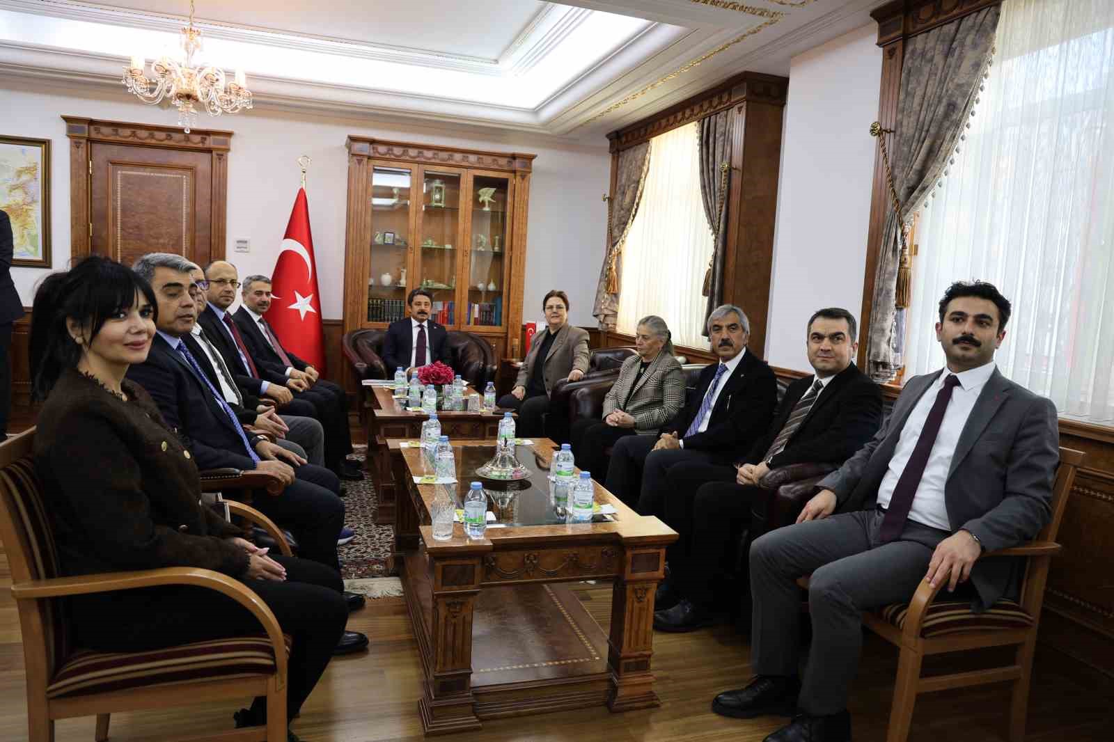 TBMM İnsan Haklarını İnceleme Komisyonu Başkanı Yanık: "Cezaevlerinde insan onuruna aykırı bir durum olup olmadığını tespit etmek için titiz bir çalışma yürütüyoruz" 6 tbmm insan haklarini inceleme komisyonu baskani yanik cezaevlerinde insan onuruna aykiri bir durum olup Fsle9rwT
