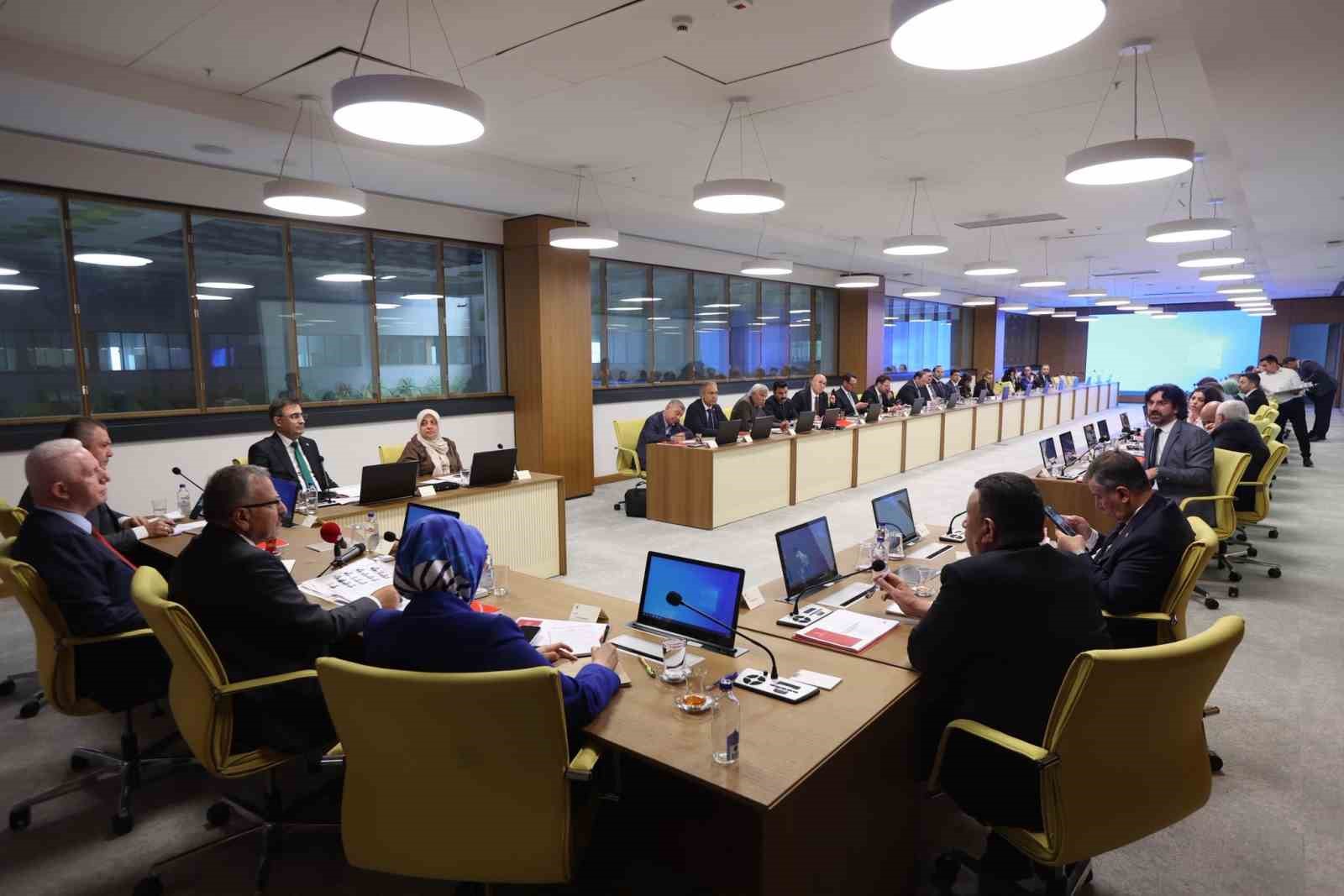 TBMM, İstanbul’daki okul olaylarını mercek altına aldı 4 tbmm istanbuldaki okul olaylarini mercek altina aldi 0 tCYTCqZA