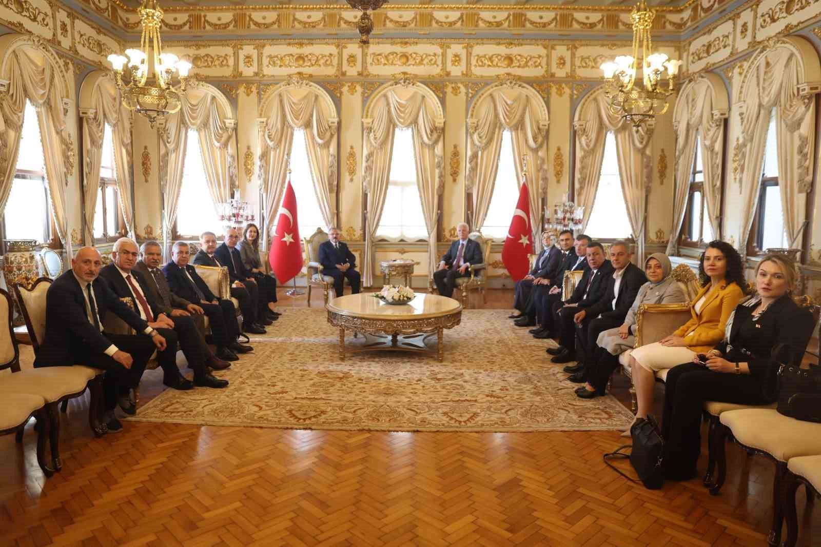 TBMM, İstanbul’daki okul olaylarını mercek altına aldı 7 tbmm istanbuldaki okul olaylarini mercek altina aldi 3 lI7AC2w2