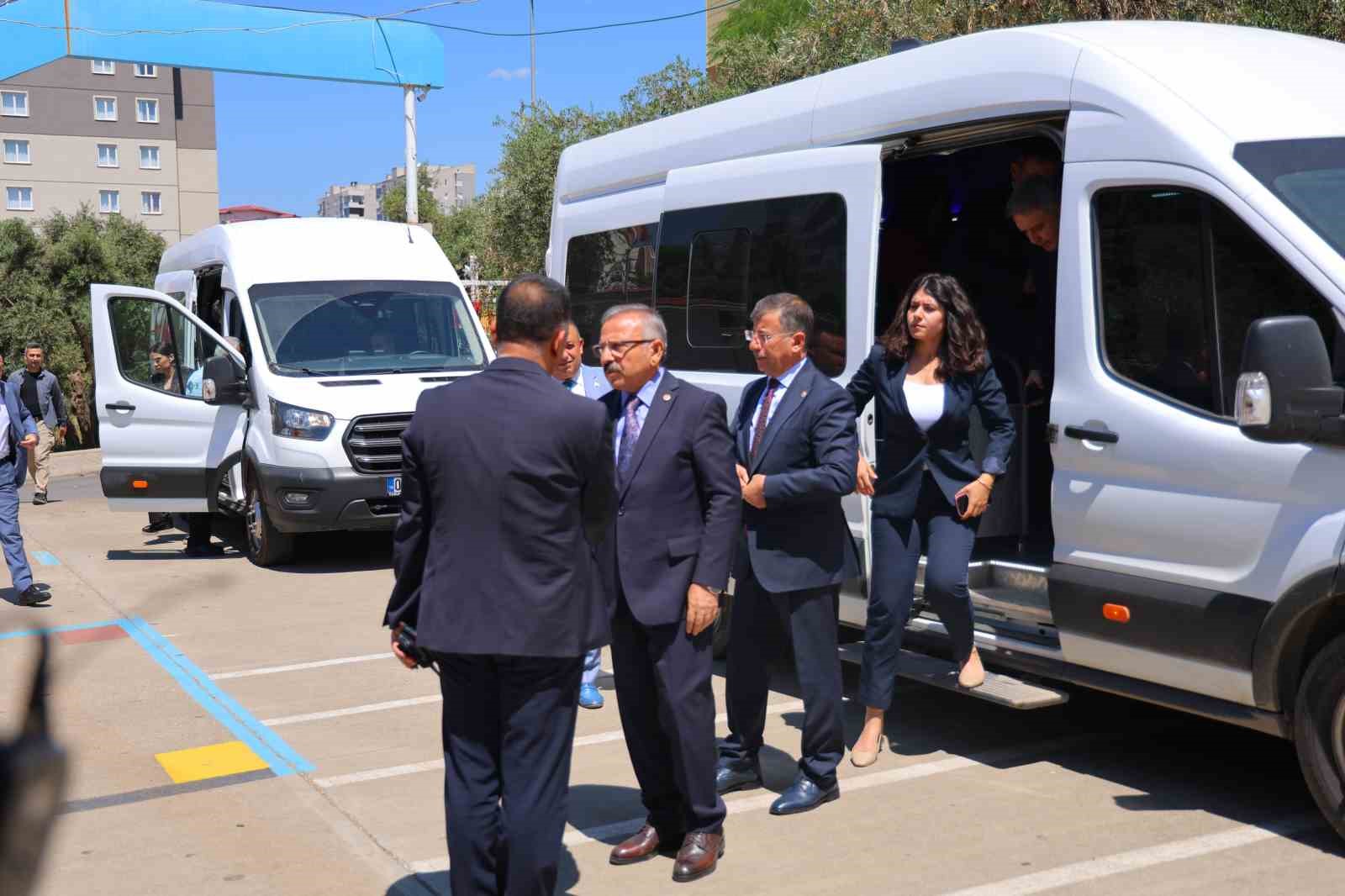 TBMM Komisyonu Ayser Çalık Ortaokulu’nda incelemelerde bulundu 7 tbmm komisyonu ayser calik ortaokulunda incelemelerde bulundu 3 rjXUpSh3