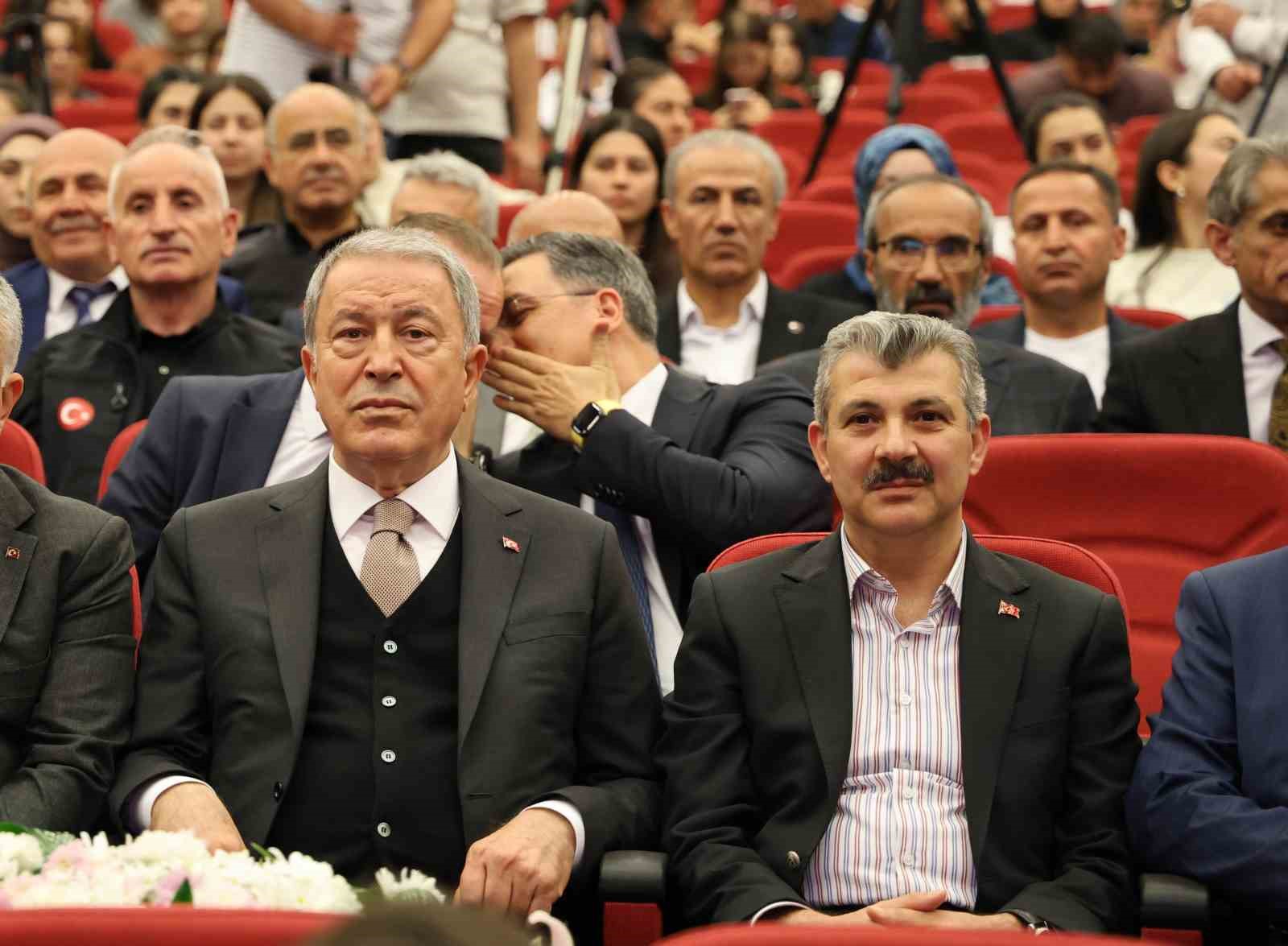 tbmm milli savunma komisyonu baskani akar parasini verdigimiz halde alamadiklarimizi su anda ihrac eder 86nv95YE