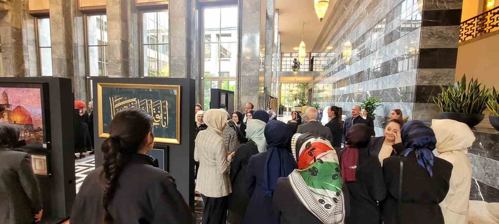 tbmmde gazze konulu hilalin isiginda sanat sergisi 1 dhzSTDDs