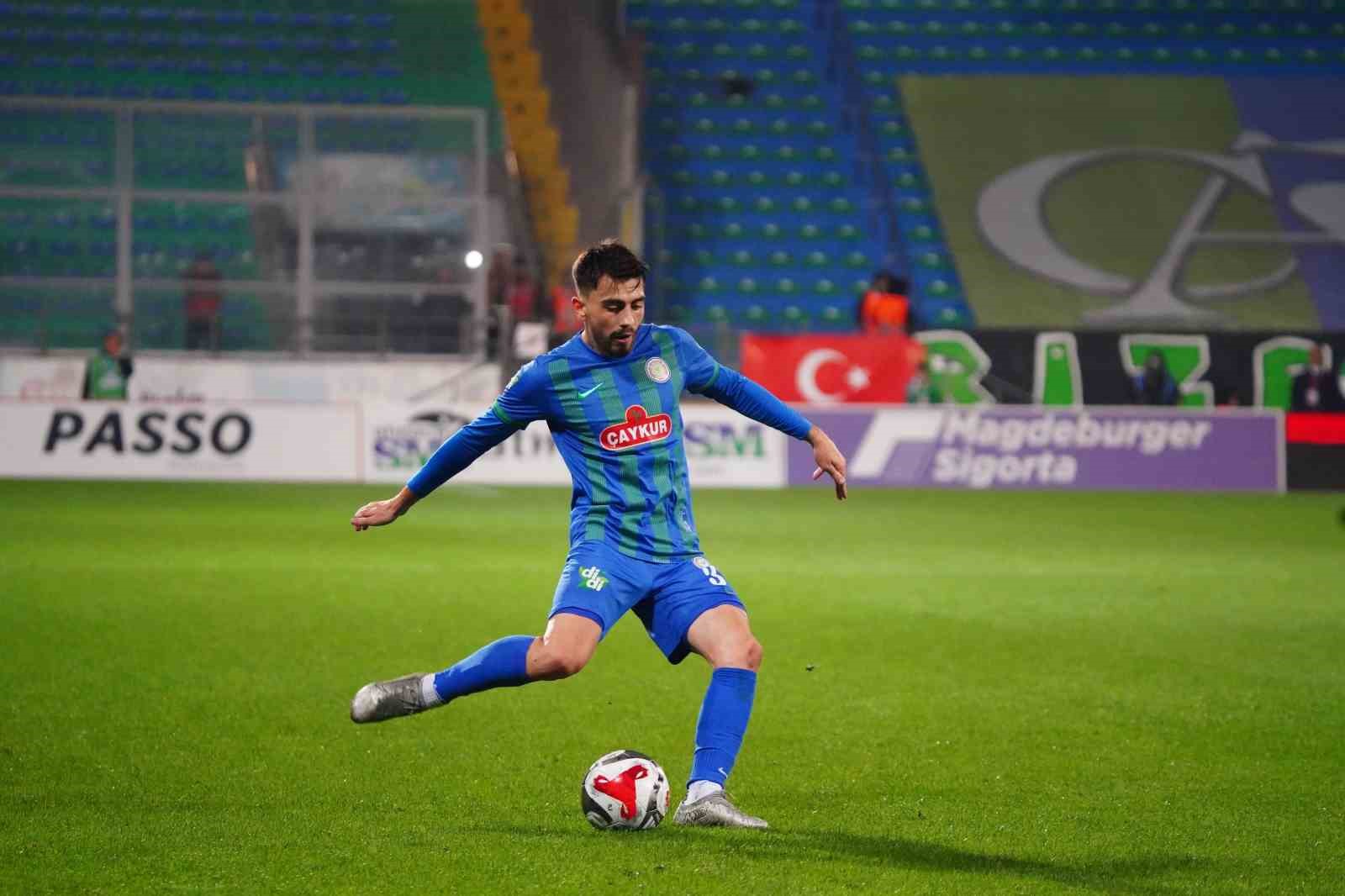 Tedesco’dan, Rizesporlu Taha Şahin için övgü dolu sözler 4 tedescodan rizesporlu taha sahin icin ovgu dolu sozler 0 AAYIliaA